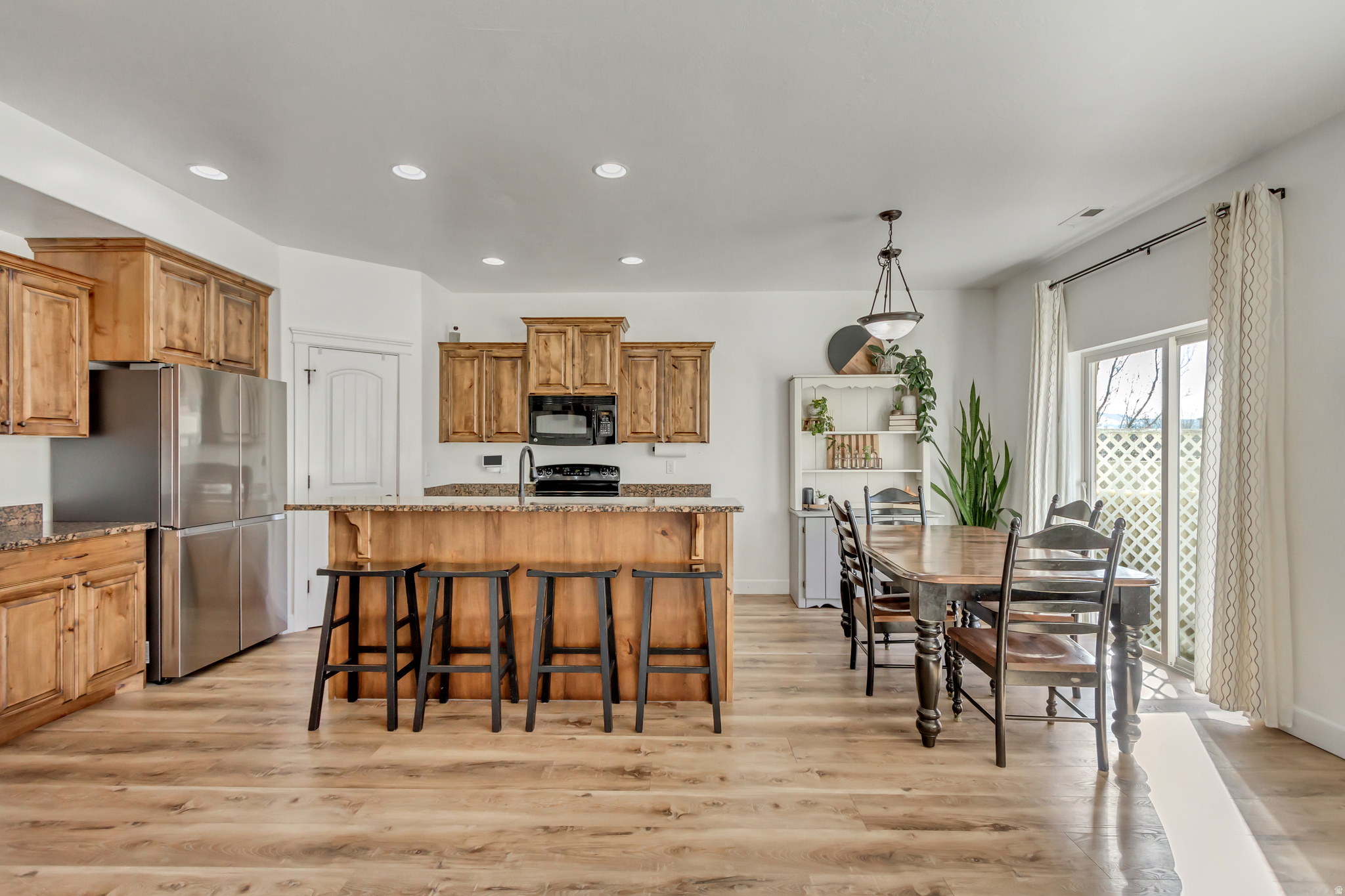 THE COVE - Residential