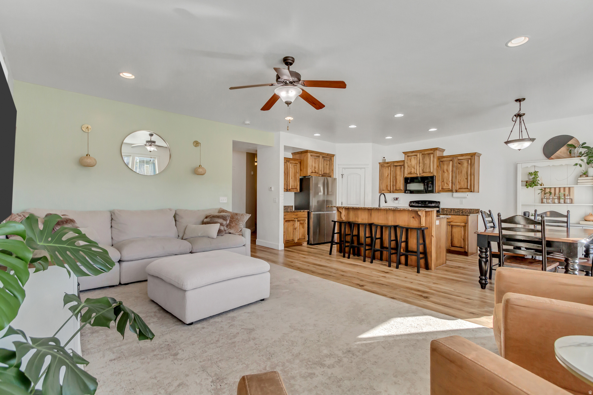 THE COVE - Residential