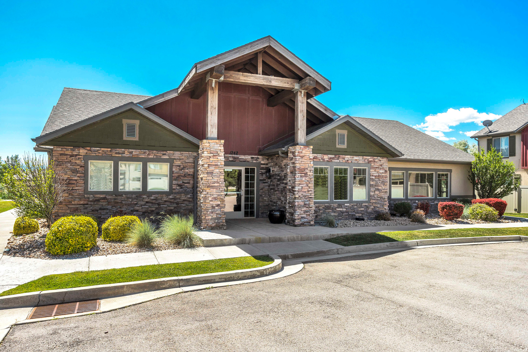 THE COVE - Residential