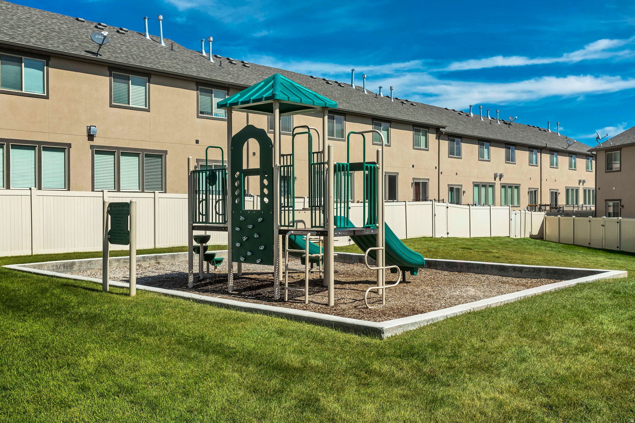 THE COVE - Residential