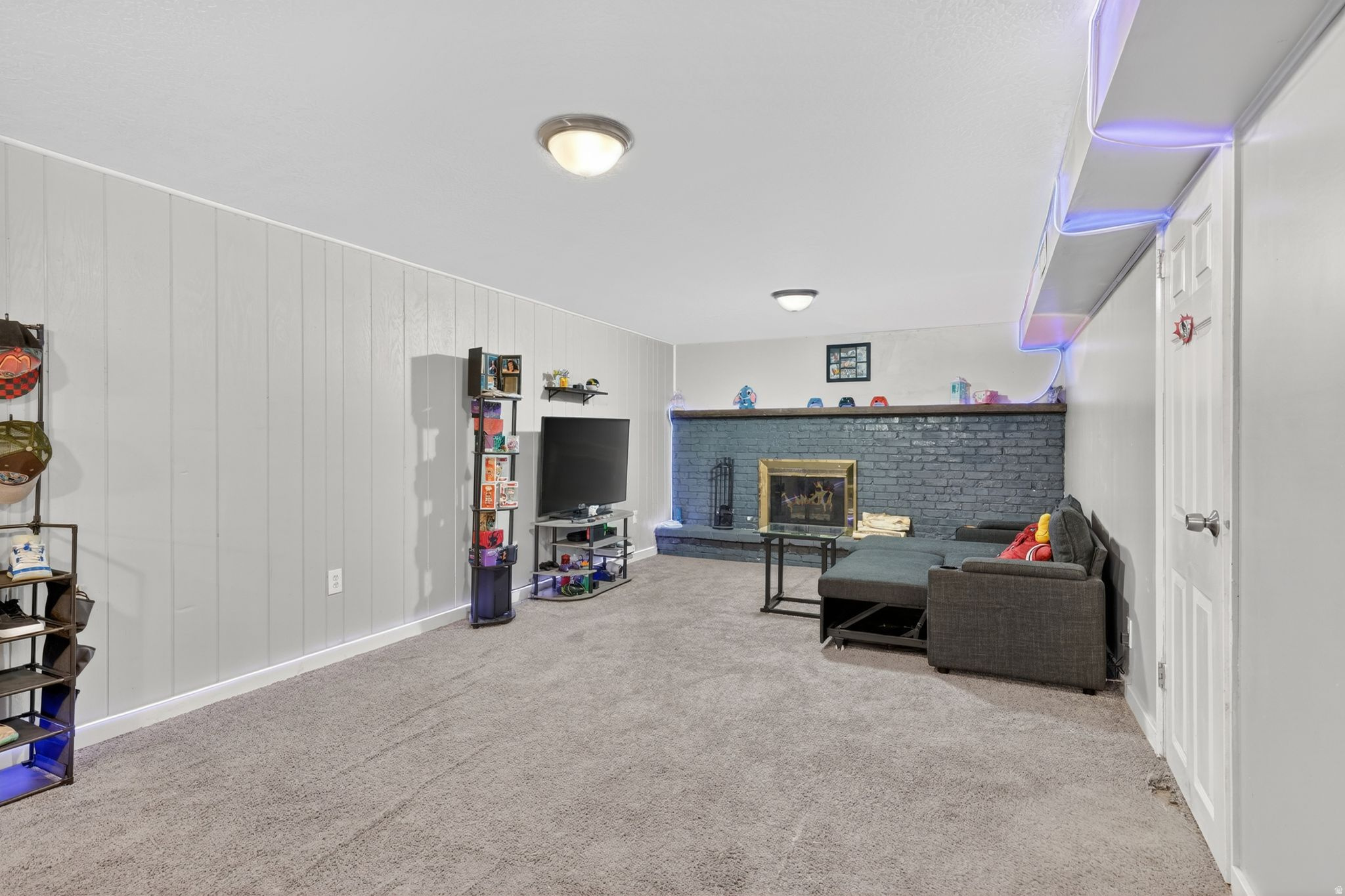 MOUNTAIN VIEW - Residential