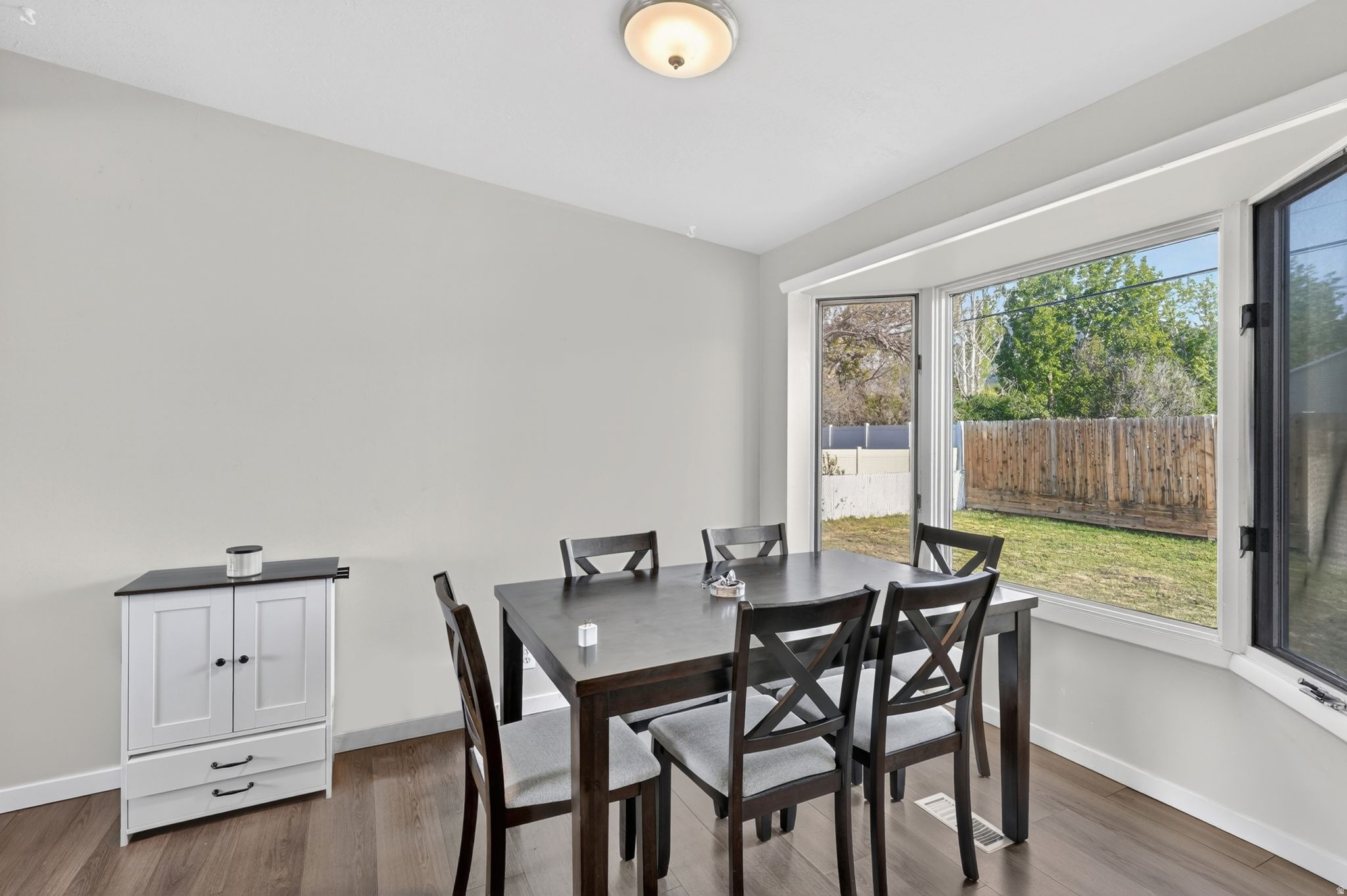 MOUNTAIN VIEW - Residential