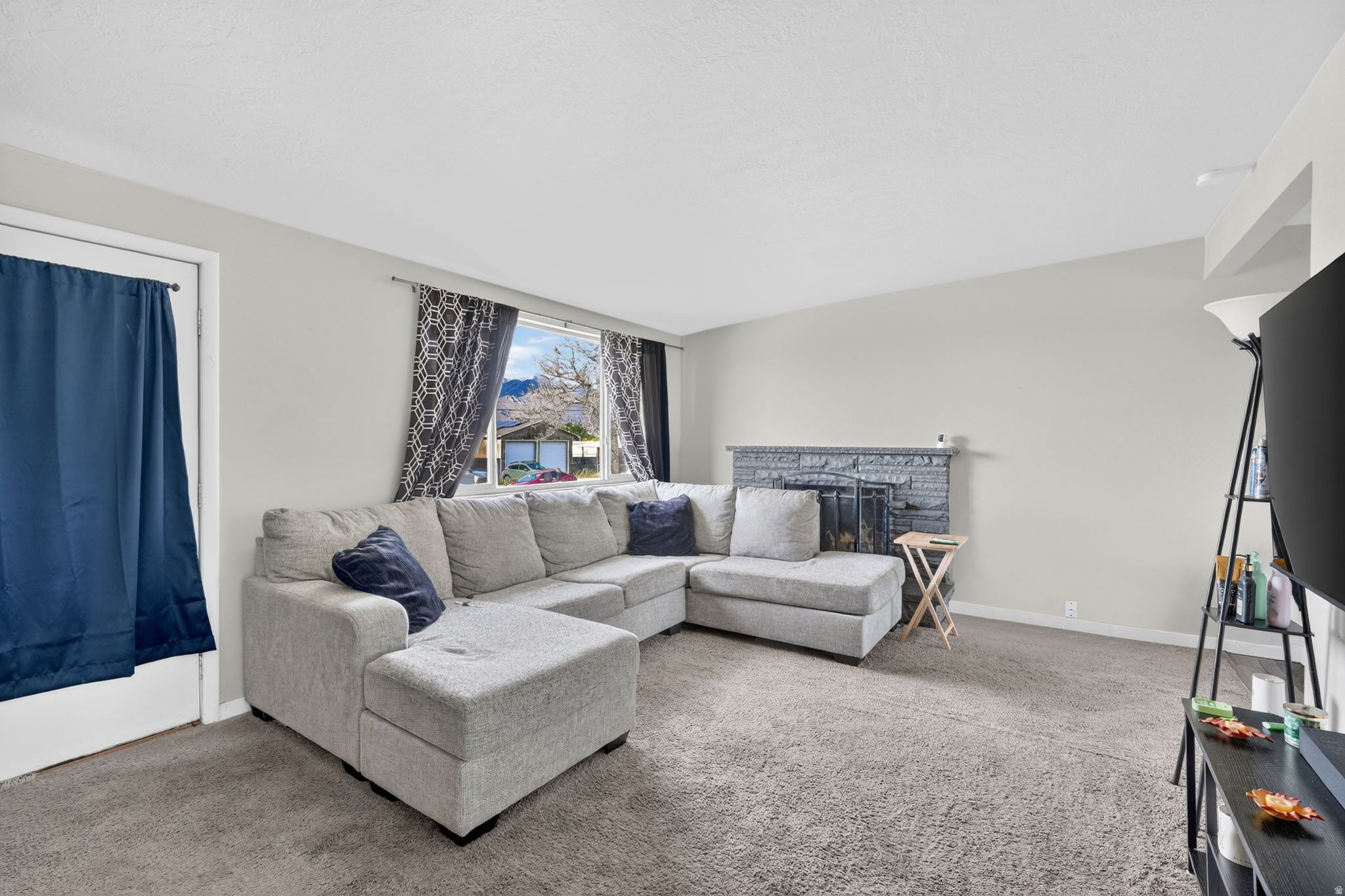 MOUNTAIN VIEW - Residential