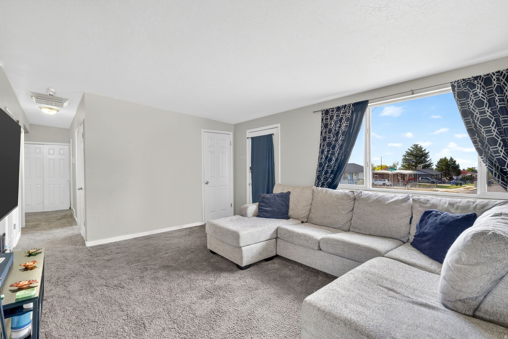 MOUNTAIN VIEW - Residential