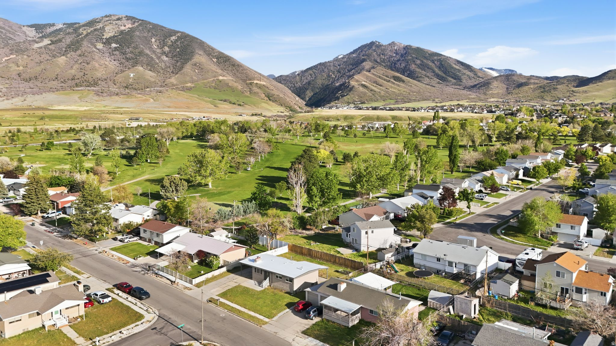 MOUNTAIN VIEW - Residential