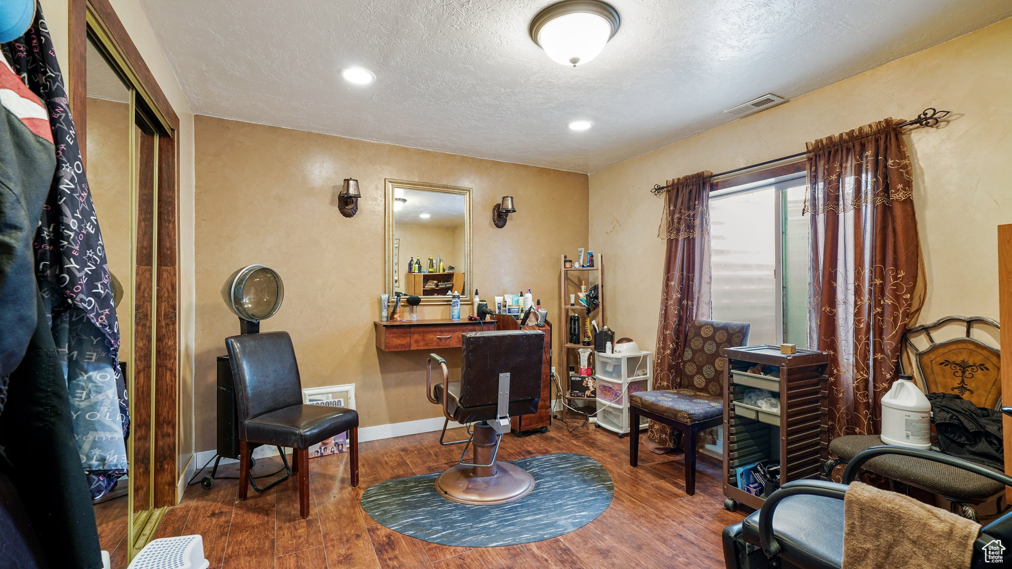 SARATOGA HILLS - Residential