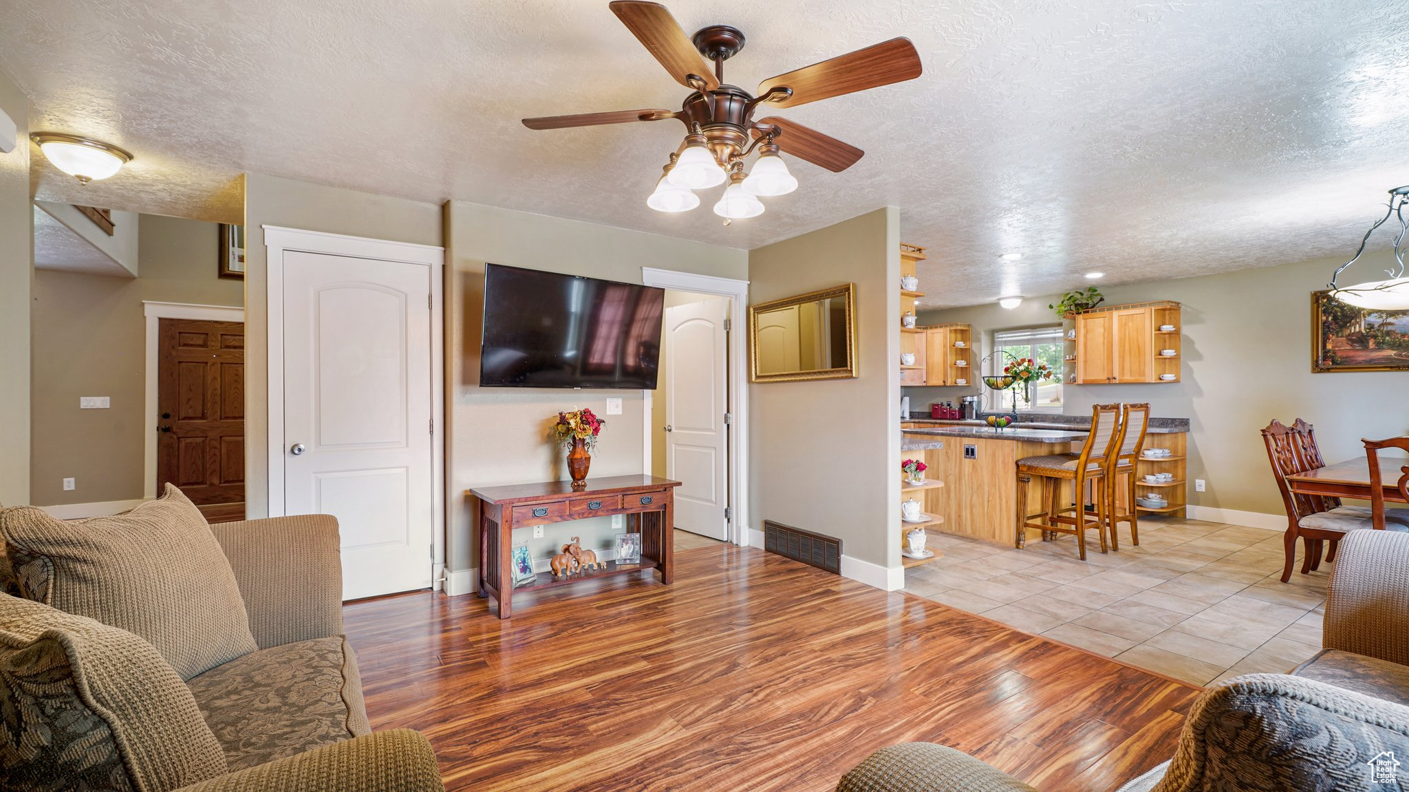 SARATOGA HILLS - Residential