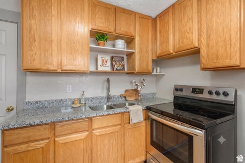 Tiny photo for 2122 MONROE BLVD, Ogden, UT 84401 (MLS # 2170197)