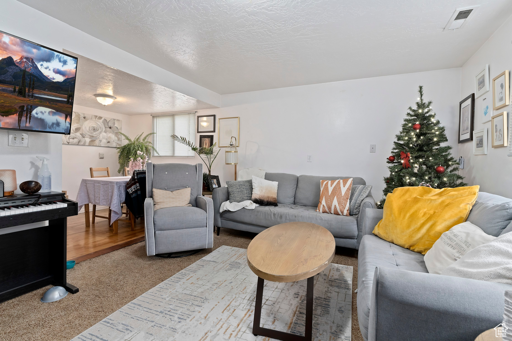 HOWELLSVILLE - Residential Income