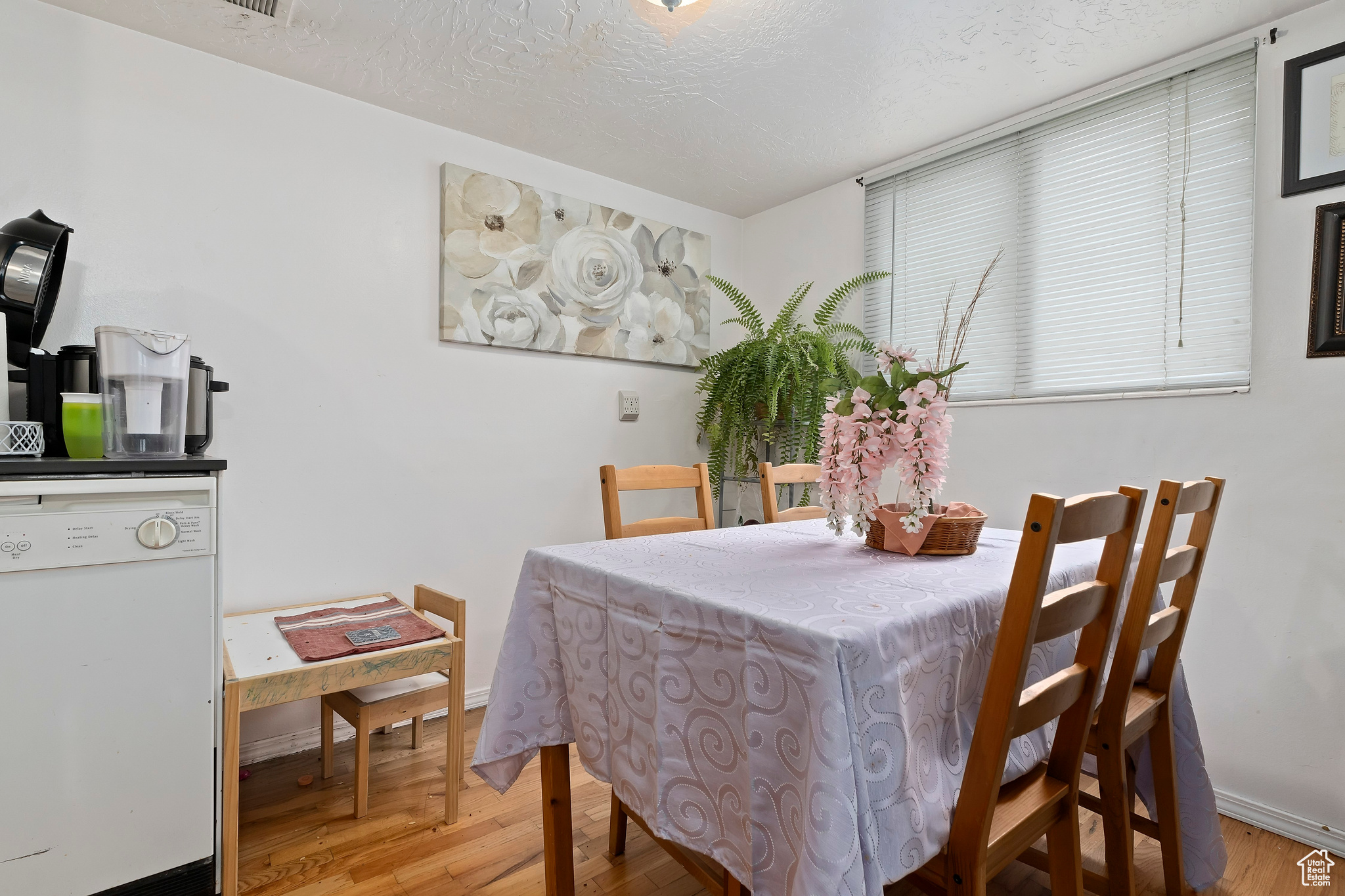 HOWELLSVILLE - Residential Income