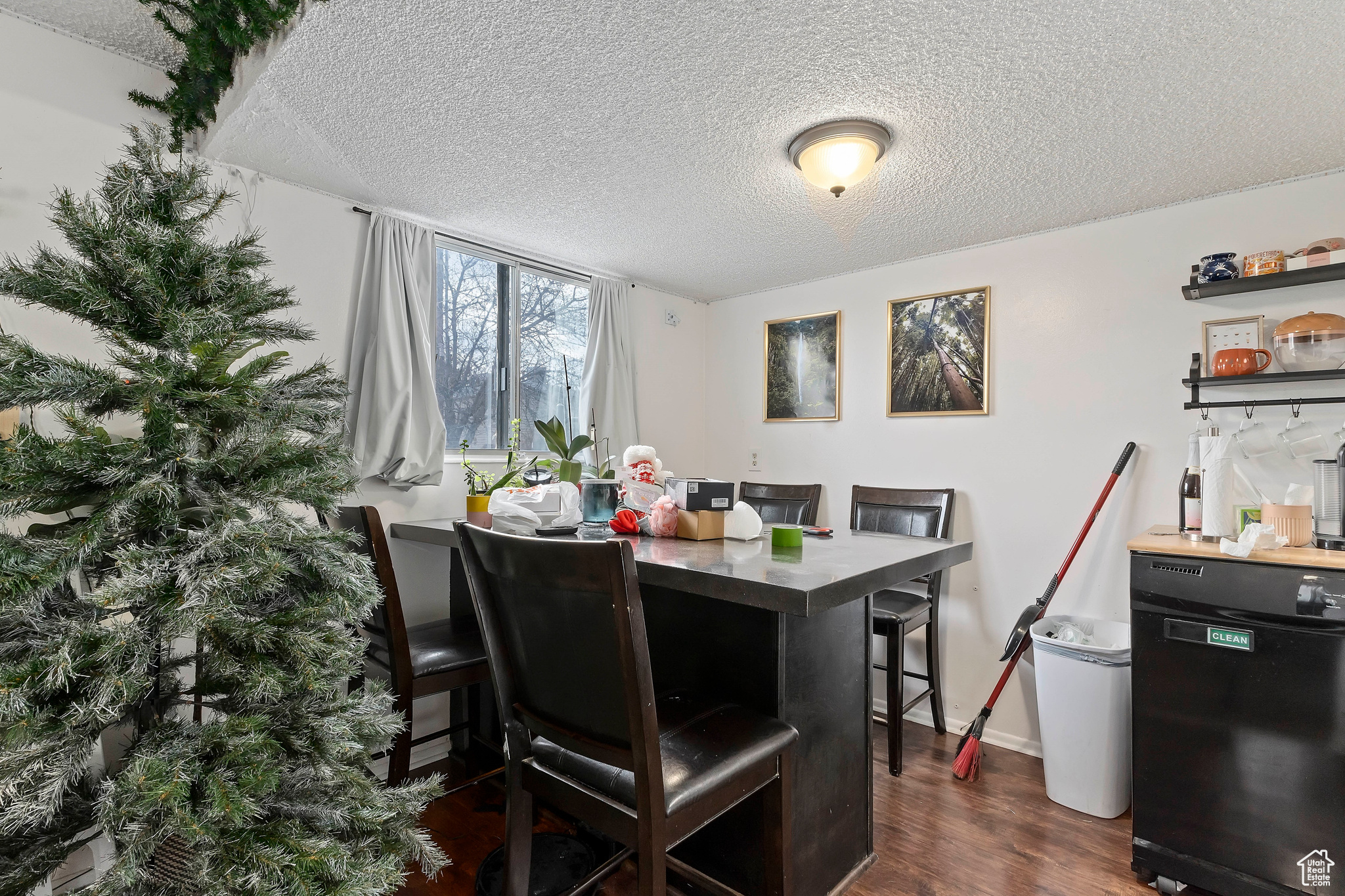 HOWELLSVILLE - Residential Income