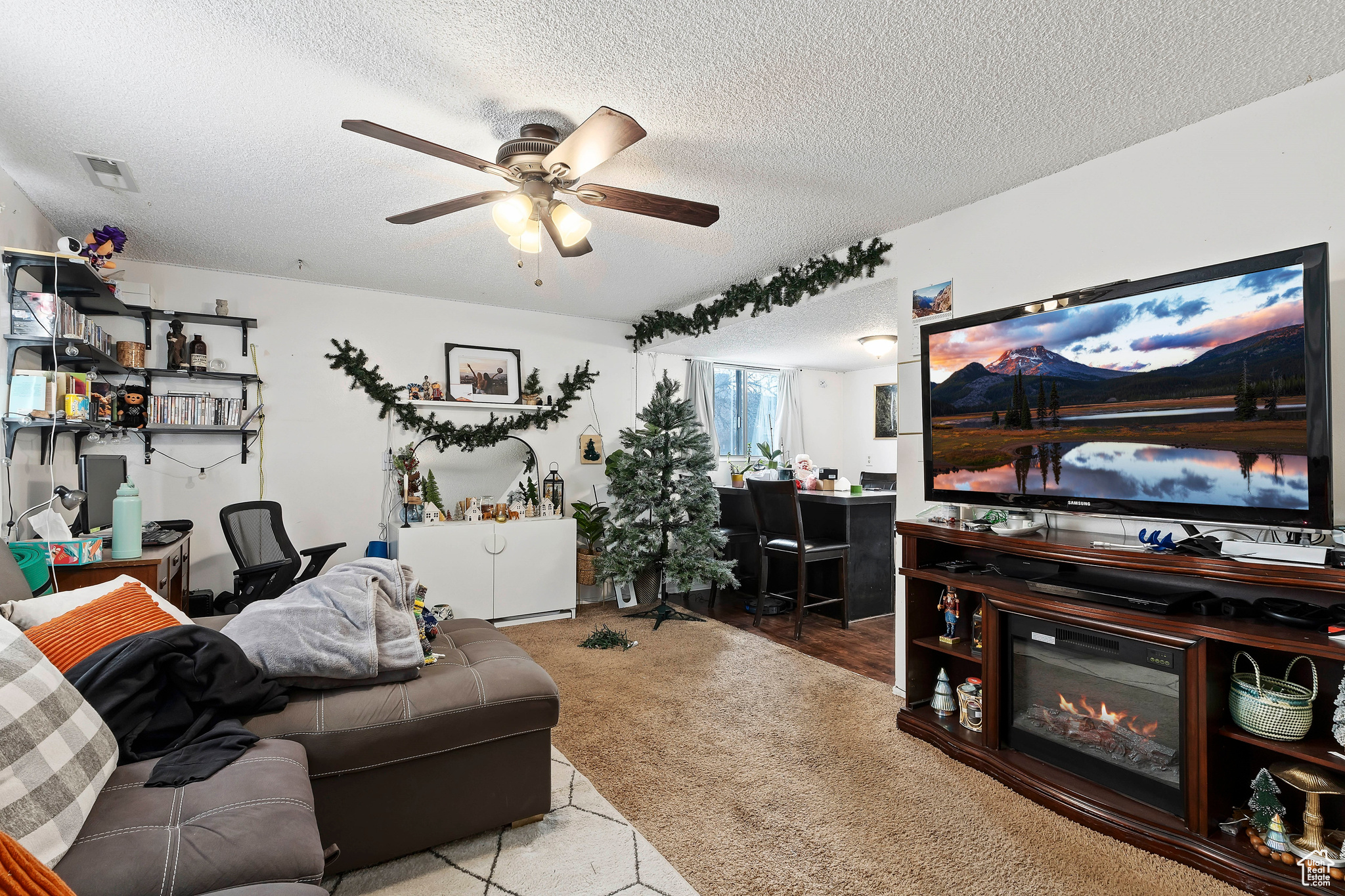 HOWELLSVILLE - Residential Income