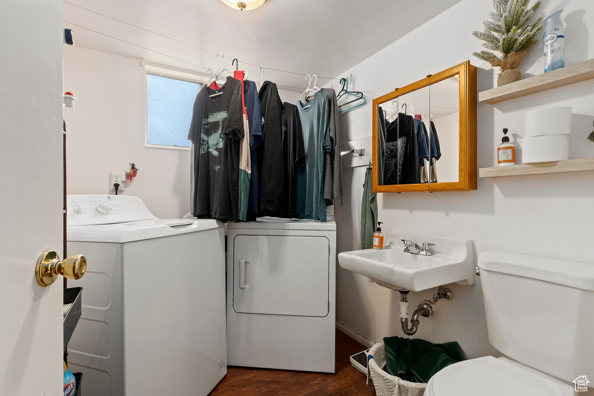 HOWELLSVILLE - Residential Income