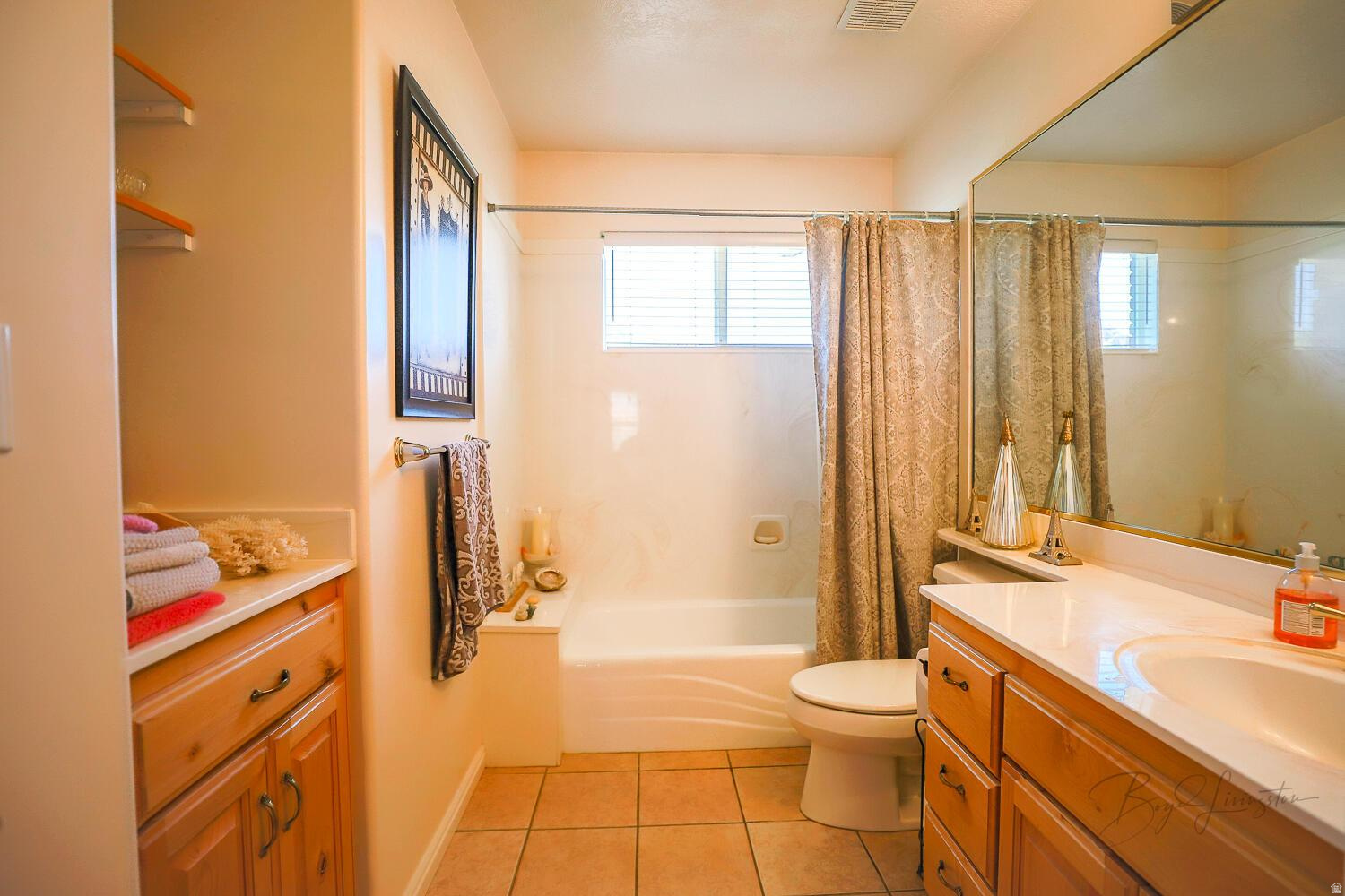 BLOOMINGTON LANE - Residential