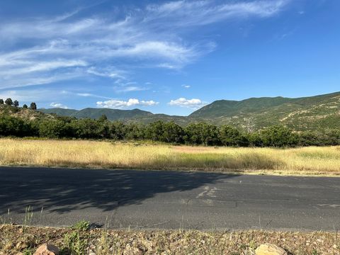 Tiny photo for 151 S MEADOW DR, Springville, UT 84663 (MLS # 2123775)