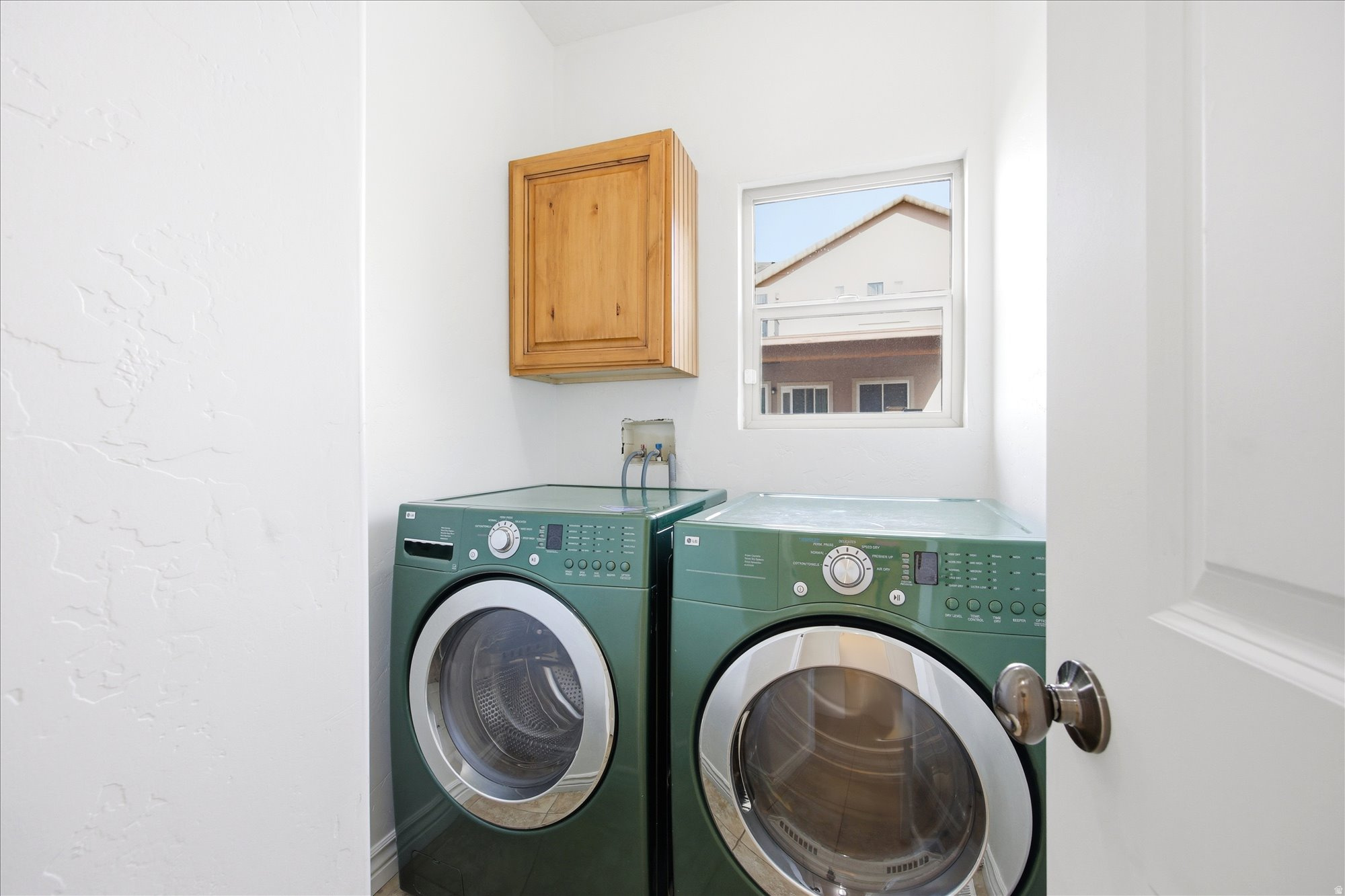 HUNTER CHASE - Residential