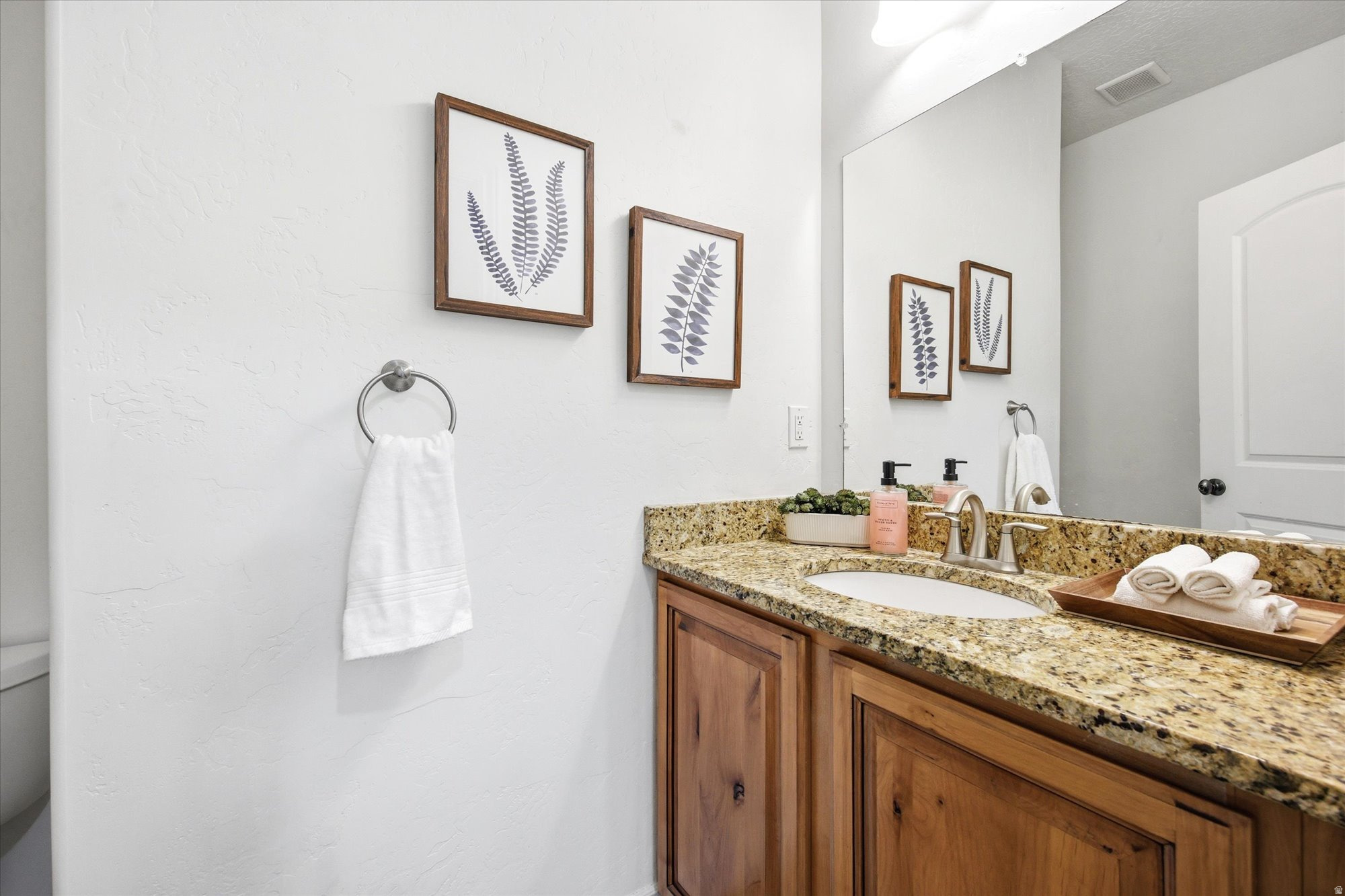 HUNTER CHASE - Residential