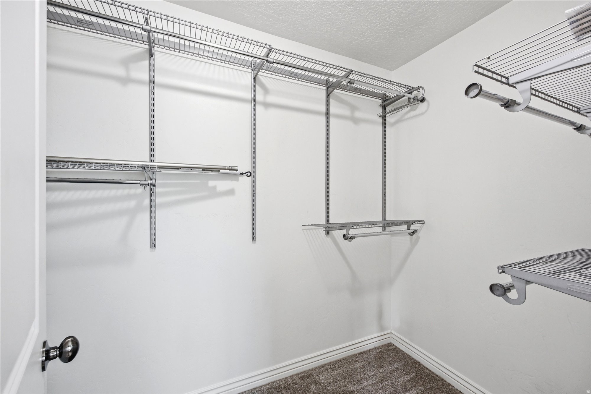 HUNTER CHASE - Residential