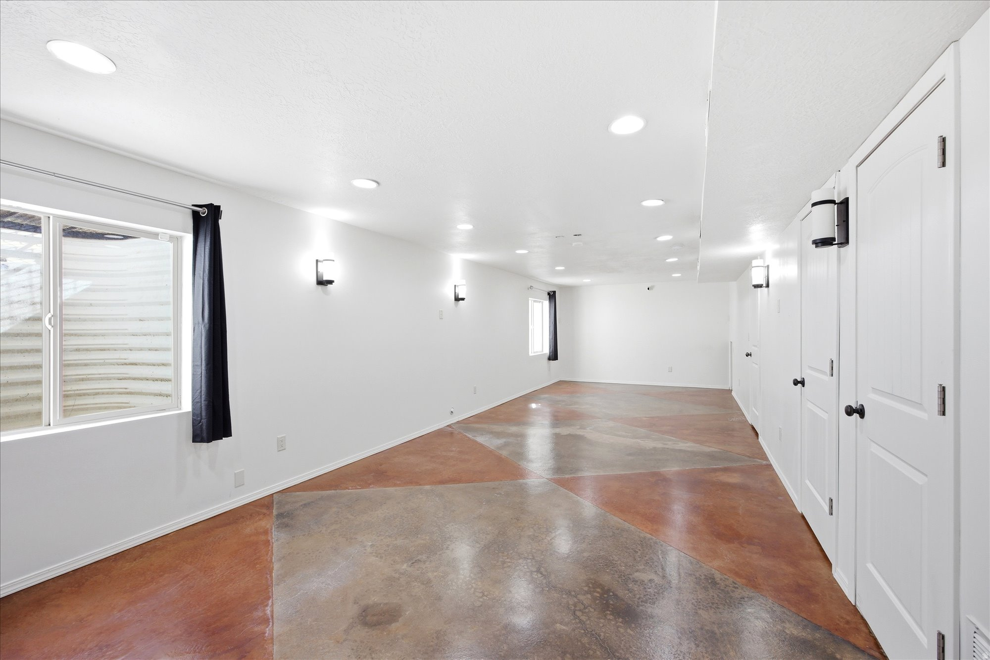 HUNTER CHASE - Residential