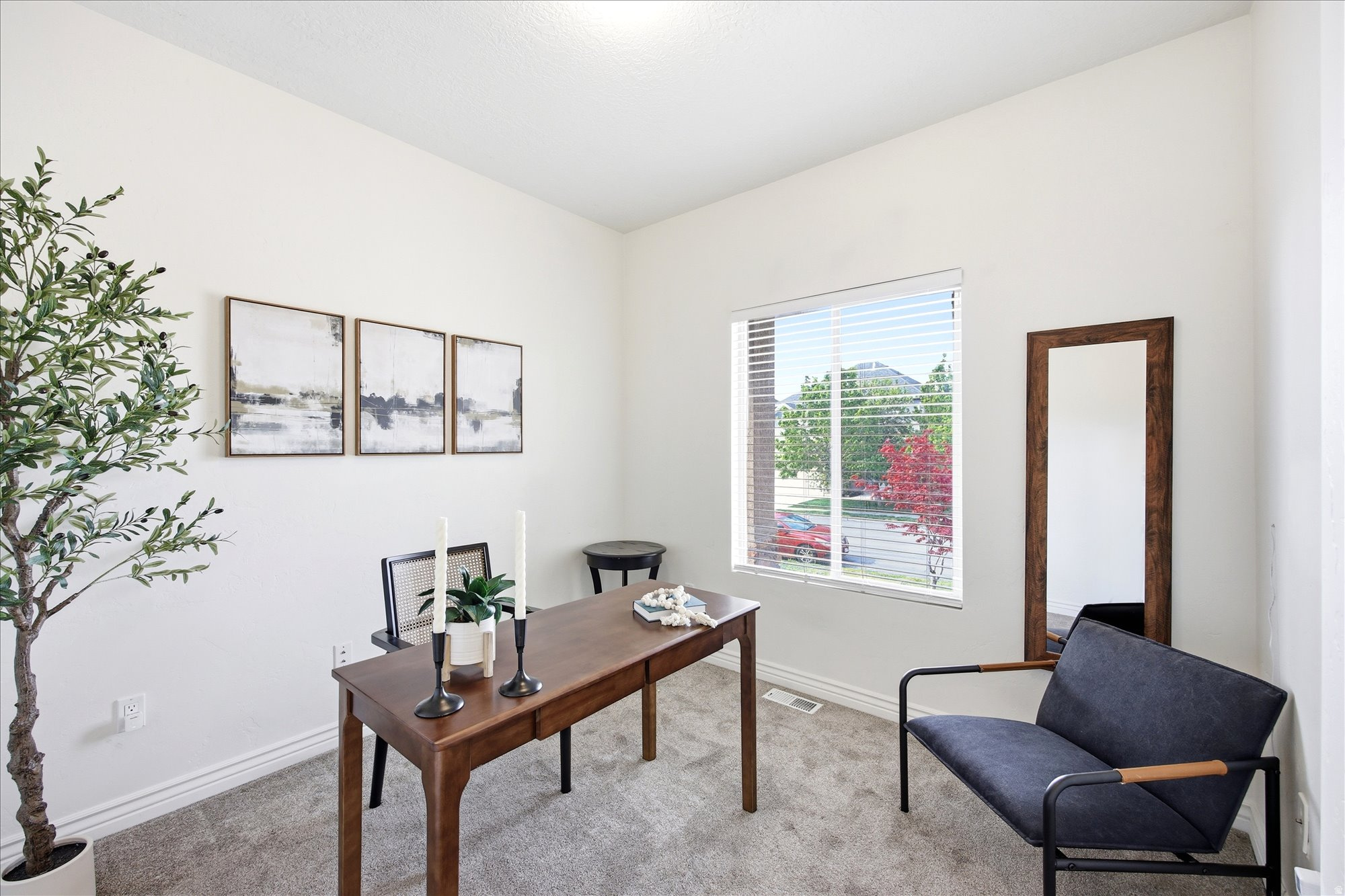 HUNTER CHASE - Residential