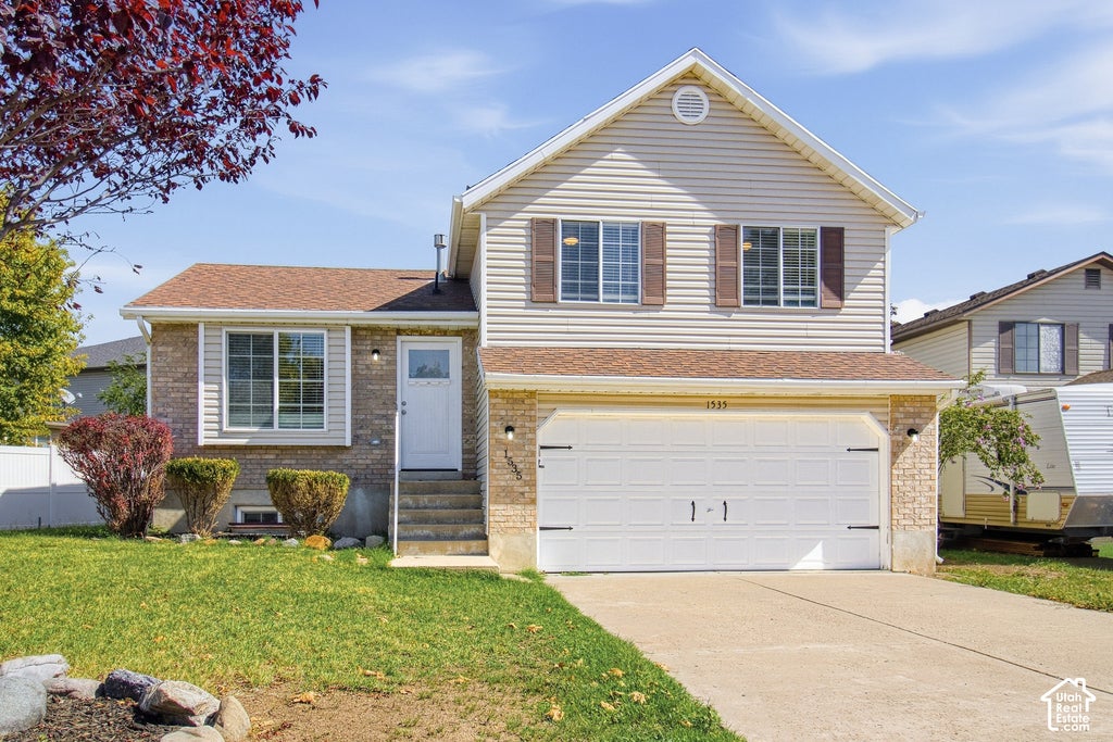 Photo of 1535 S 250 E, Kaysville, UT 84037 (MLS # 2188797)