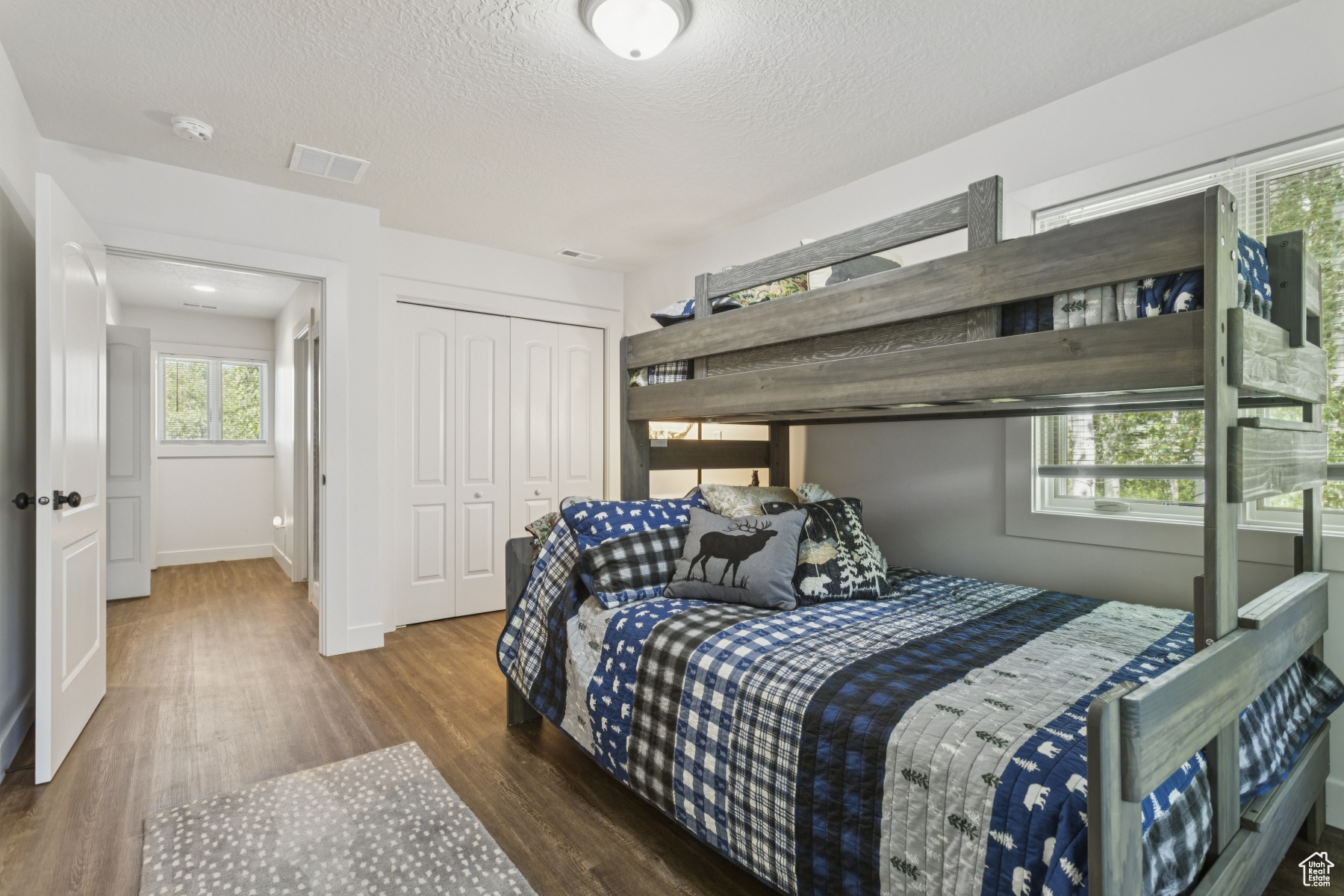 TIMBER LAKES - Residential