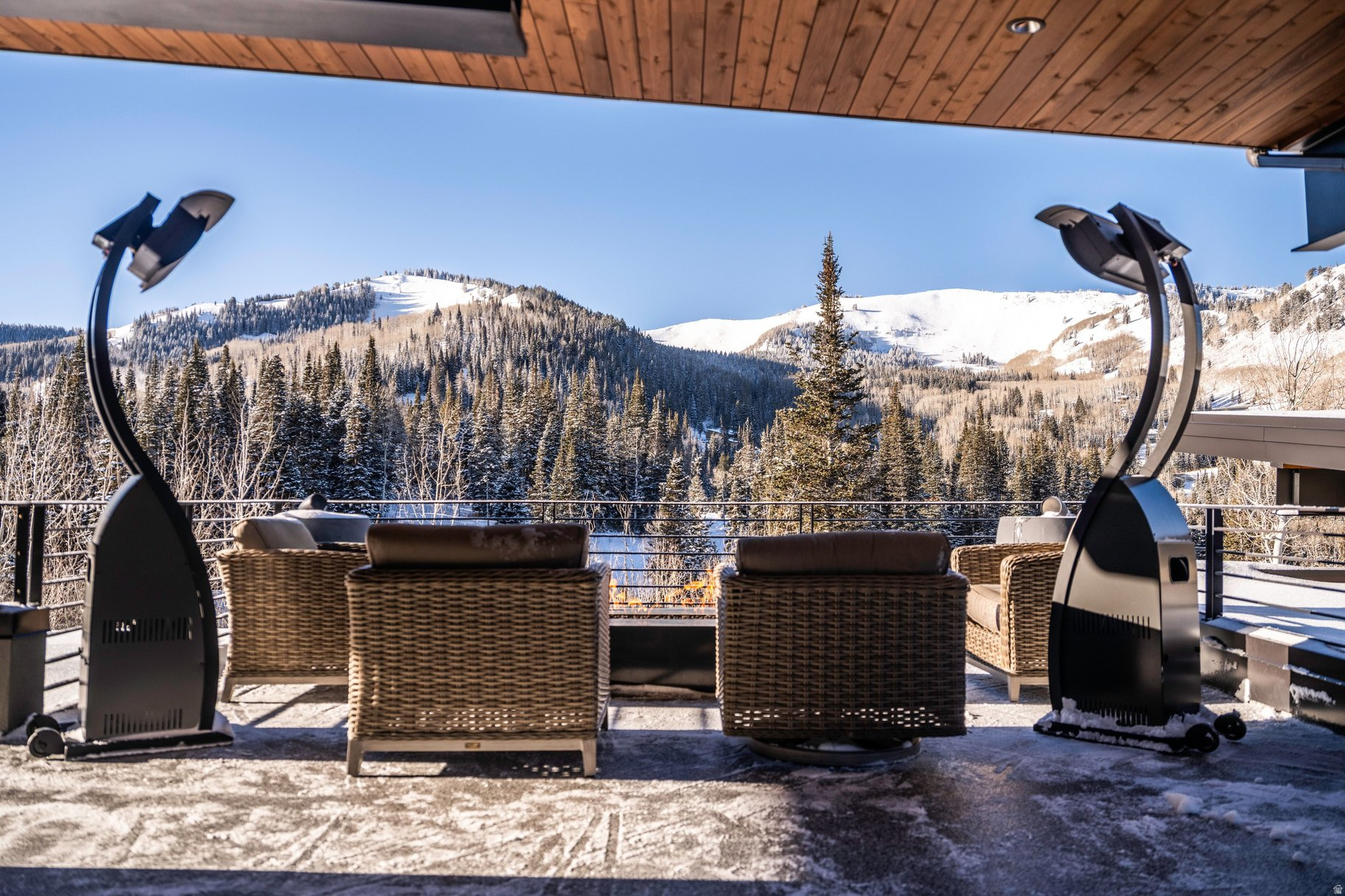 COLONY @WHITE PINE - Residential