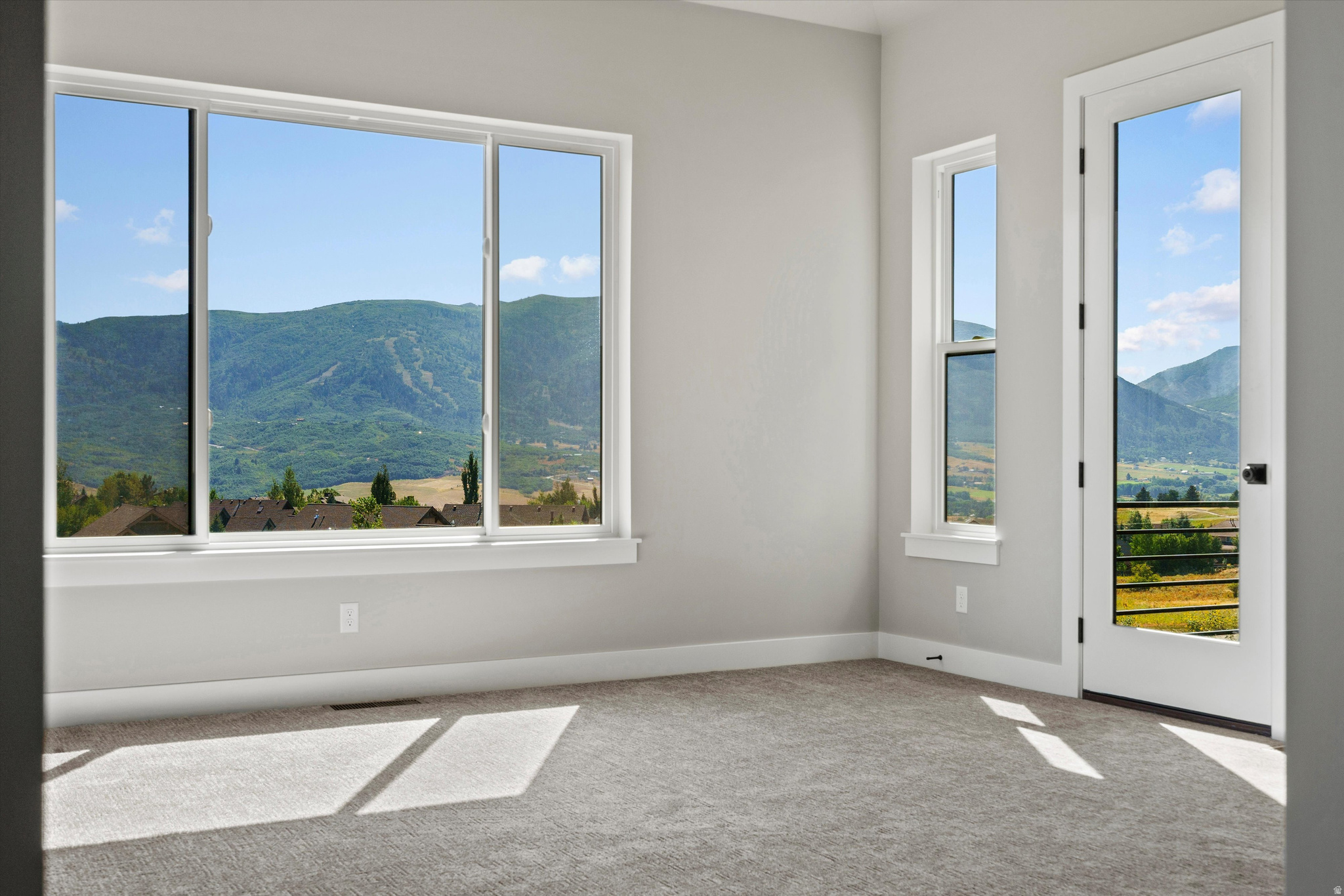 ELKHORN - Residential