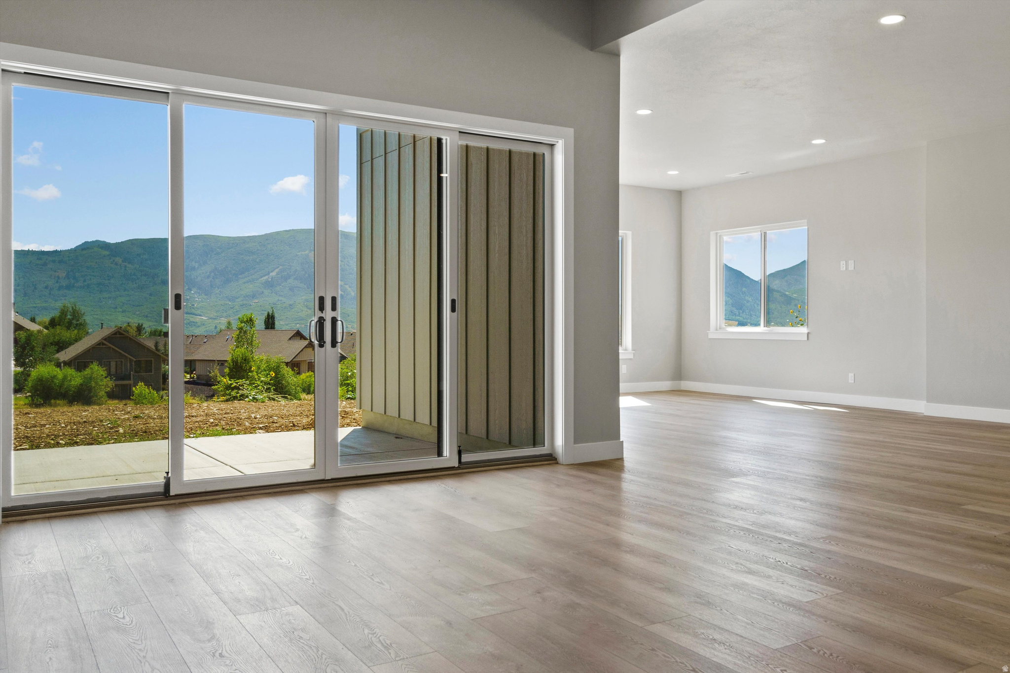 ELKHORN - Residential