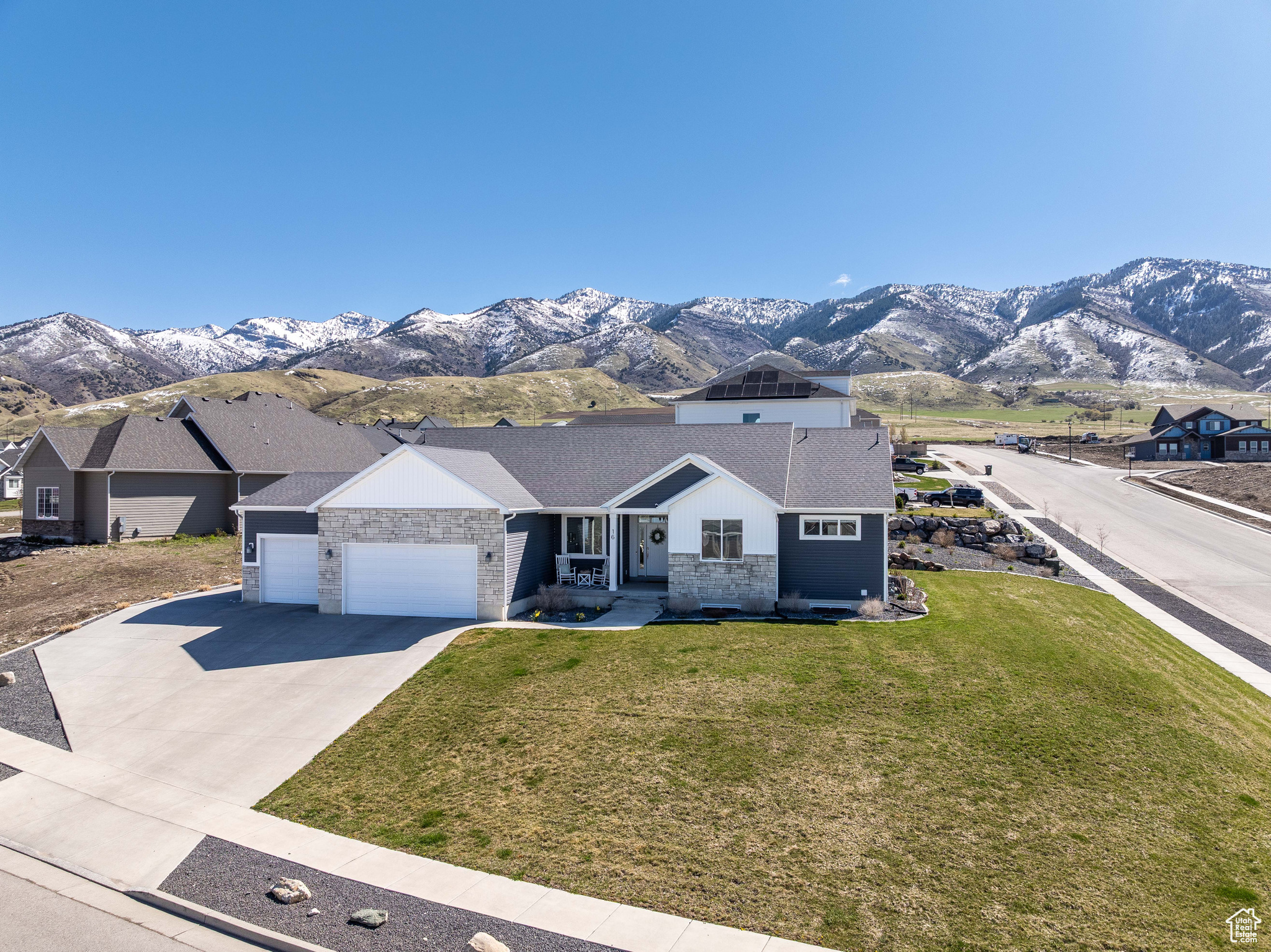 16 N 1000, Hyde Park, Utah image 4