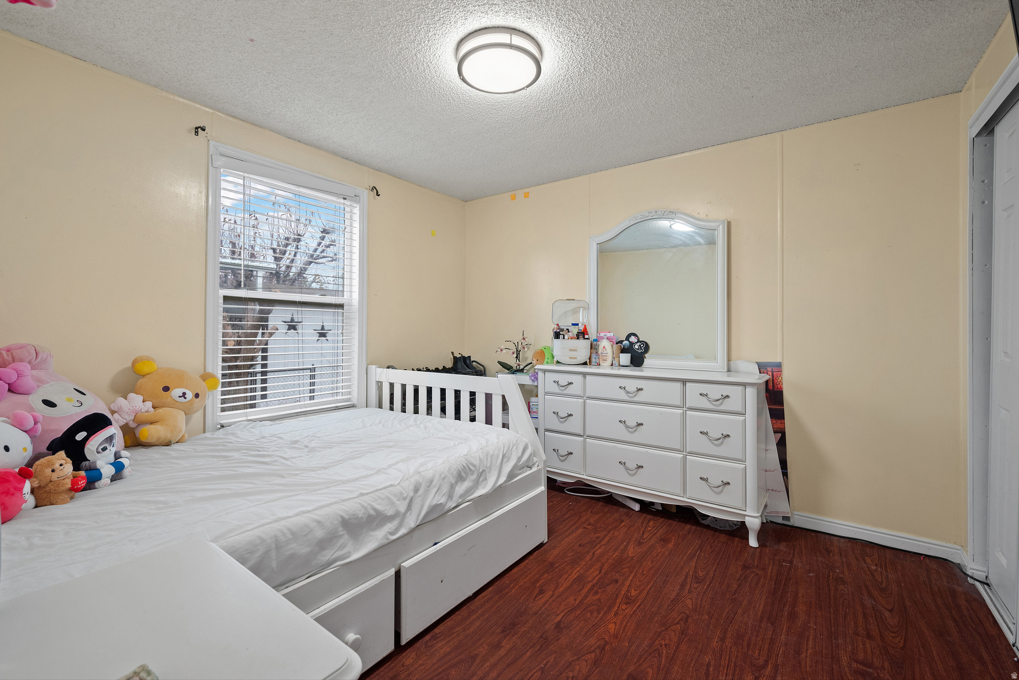 COUNTRY MEADOWS COMMUNITY - Residential