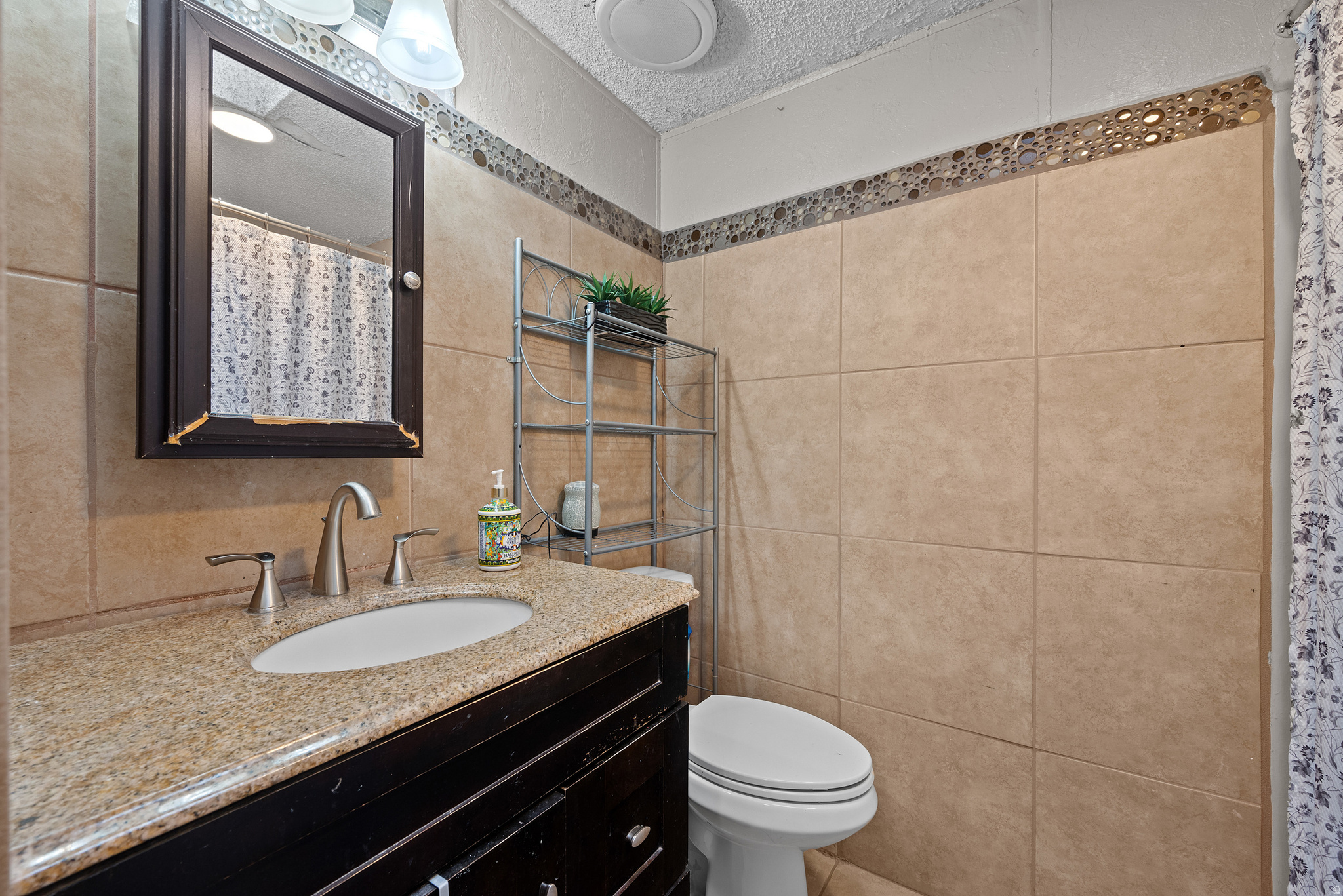 COUNTRY MEADOWS COMMUNITY - Residential