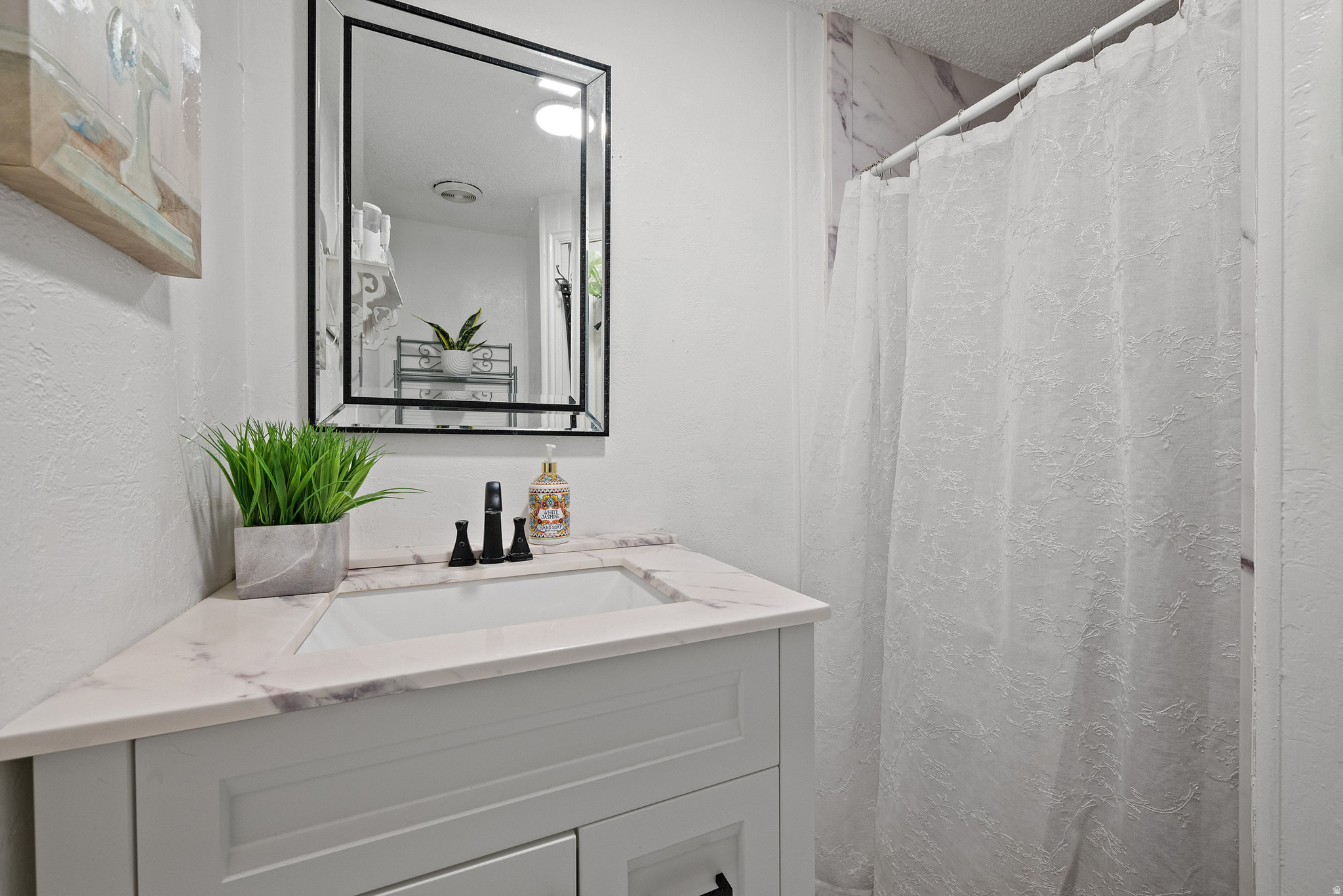 COUNTRY MEADOWS COMMUNITY - Residential