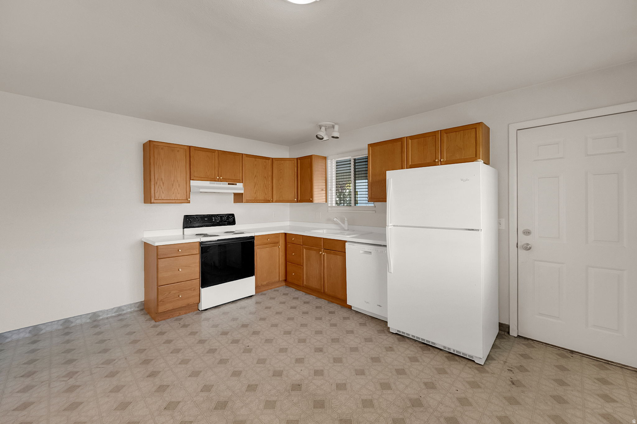 LOBO #1 - Residential Lease