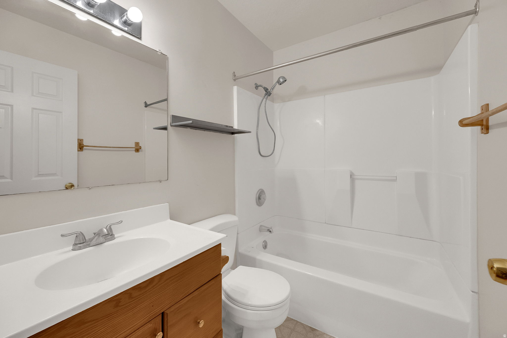 LOBO #1 - Residential Lease