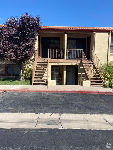 Cute 1-bed 2-bath Condo near Downtown St. George. Covered Carport parking. Swimming Pool!