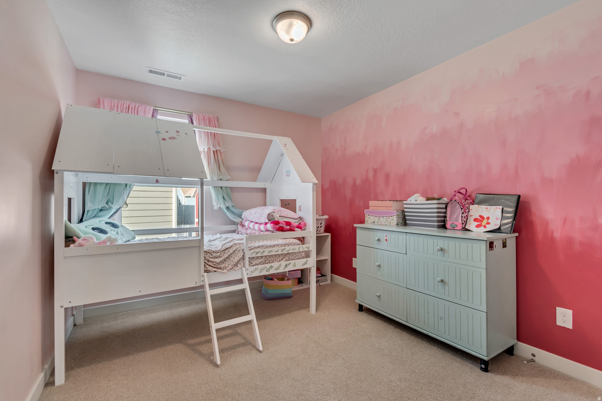 DAYBREAK - Residential