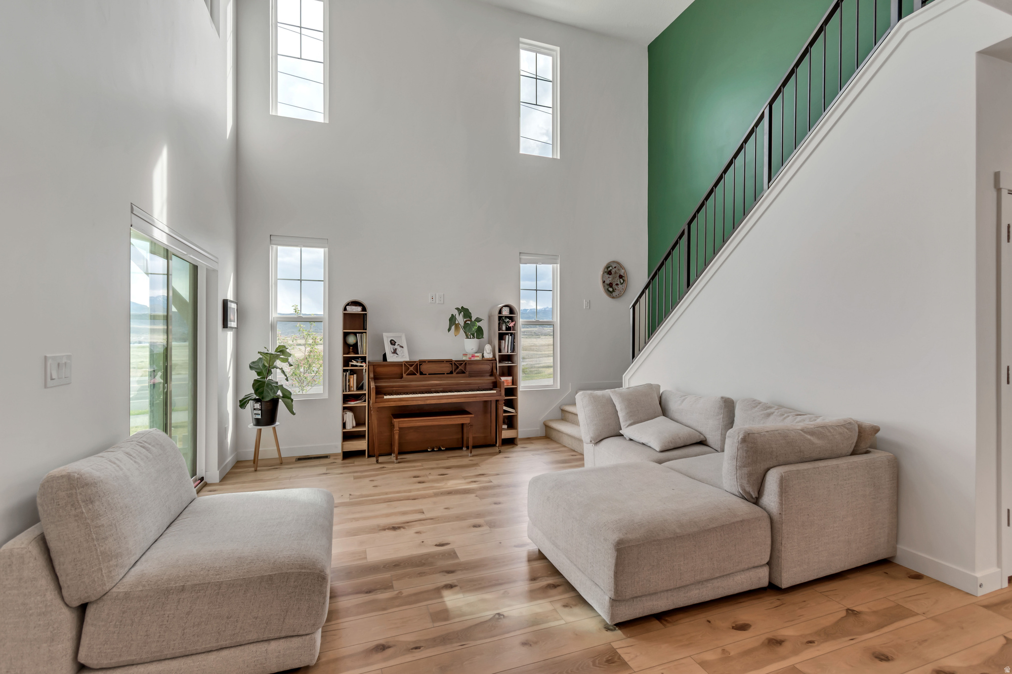 DAYBREAK - Residential