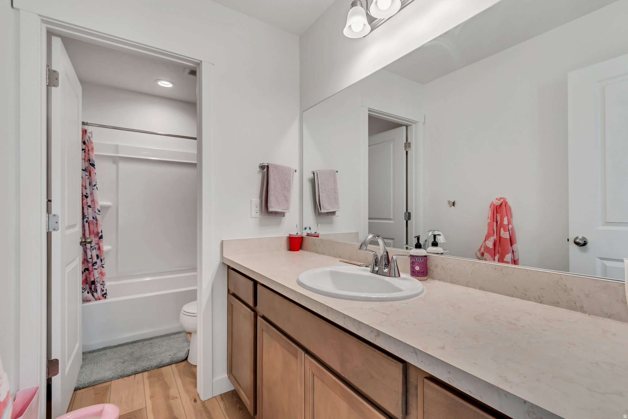 DAYBREAK - Residential