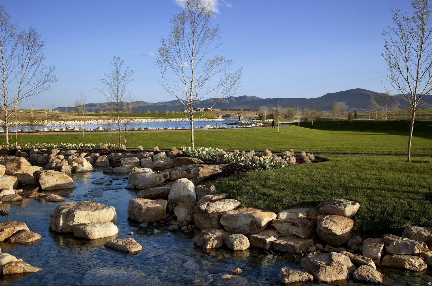 DAYBREAK - Residential