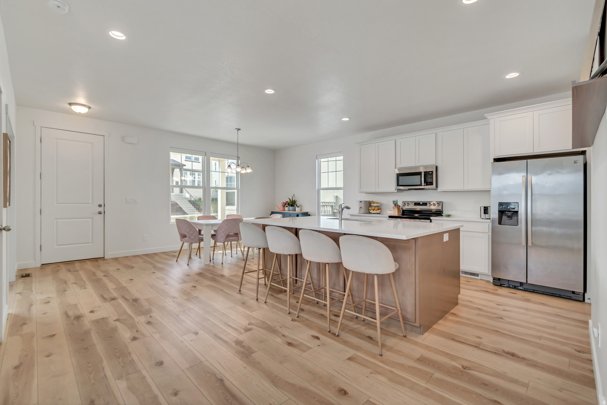 DAYBREAK - Residential