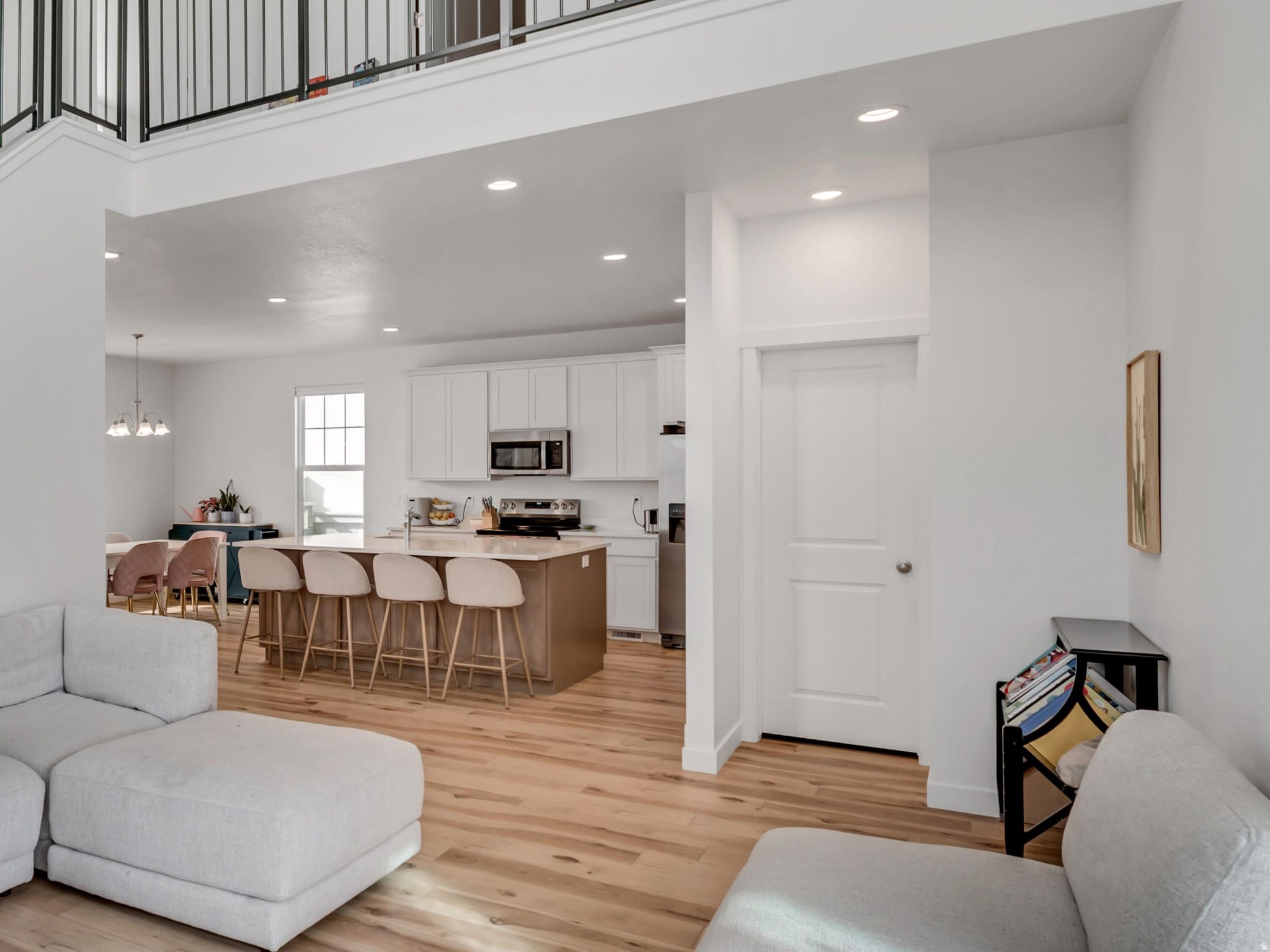 DAYBREAK - Residential