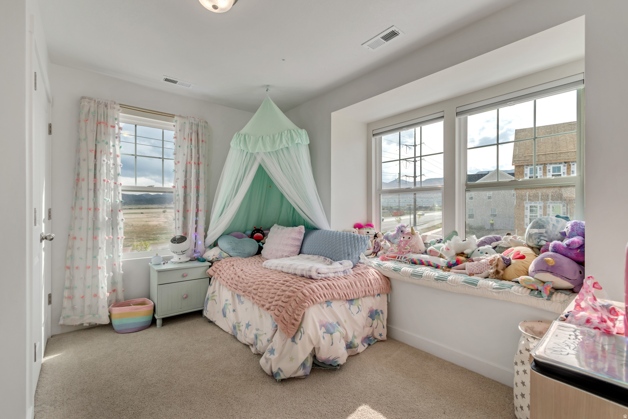 DAYBREAK - Residential