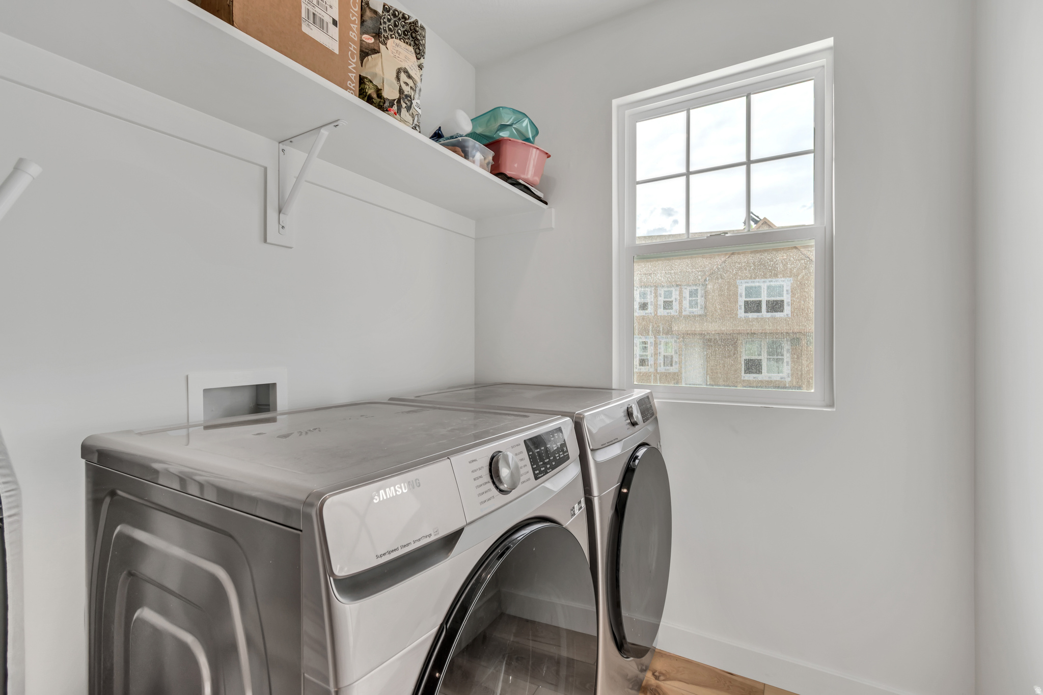 DAYBREAK - Residential