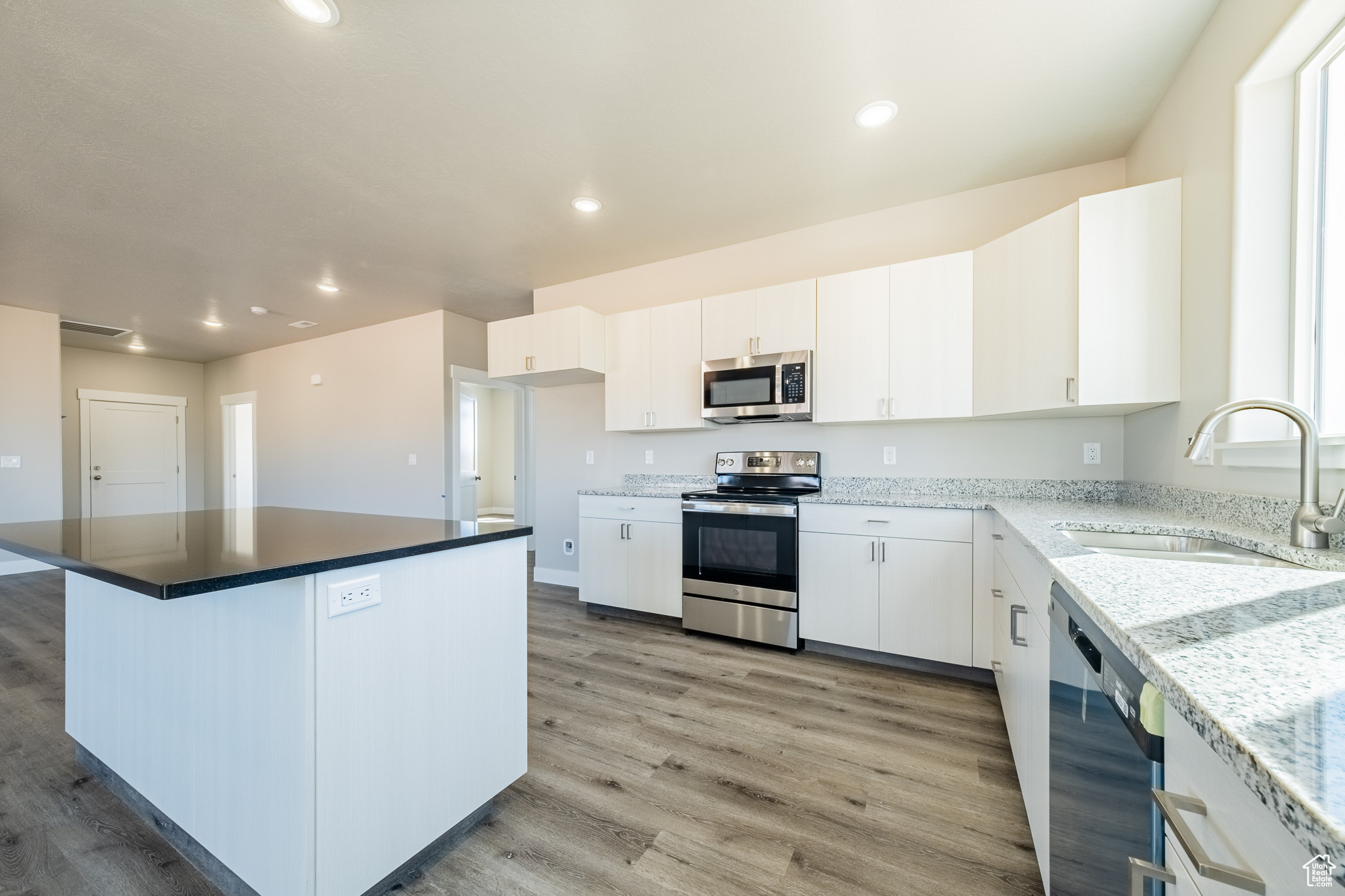 SUNFLOWER VALLEY ESTATES - Residential