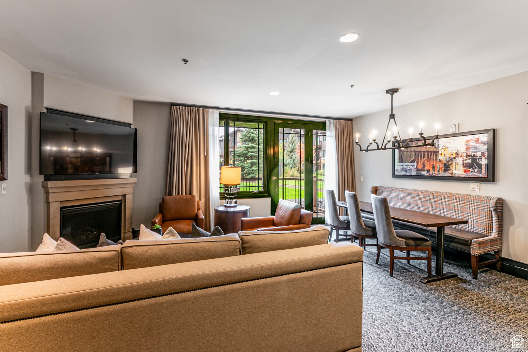 WALDORF ASTORIA - Residential