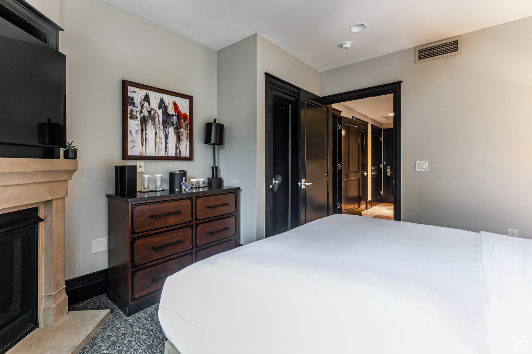 WALDORF ASTORIA - Residential
