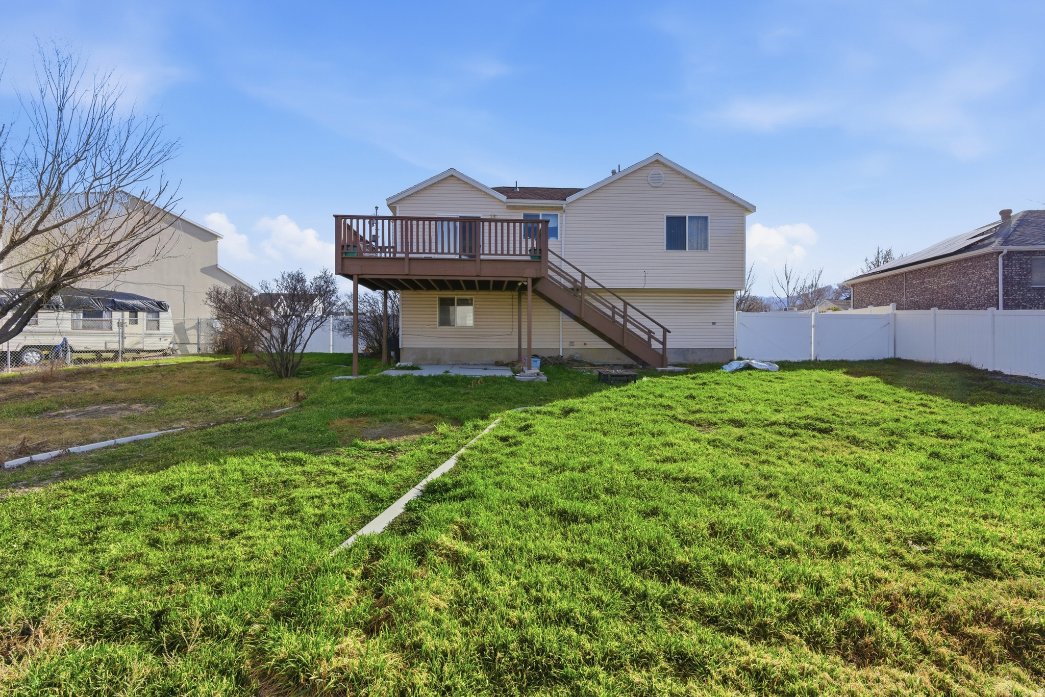 EVERGREEN FARMS - Residential