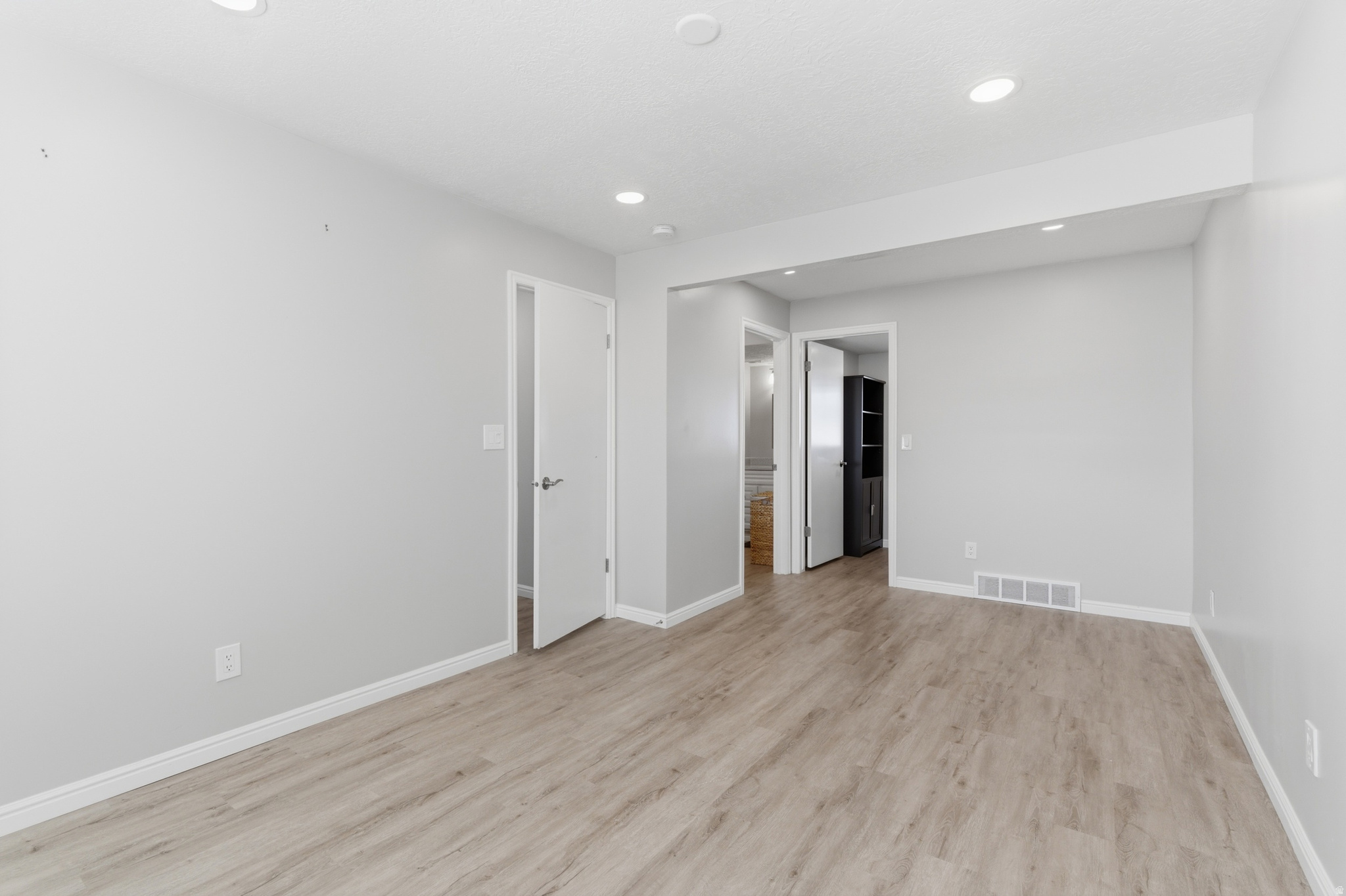 EVERGREEN FARMS - Residential