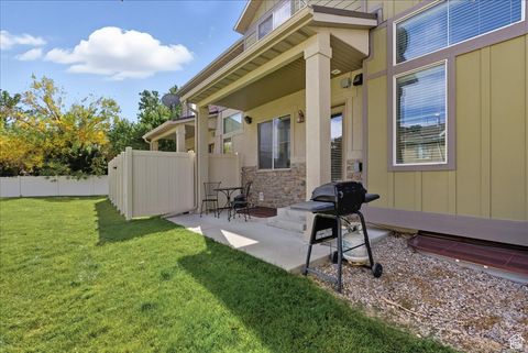 Tiny photo for 10459 S SAGE WOOD WAY, South Jordan, UT 84009 (MLS # 2117893)